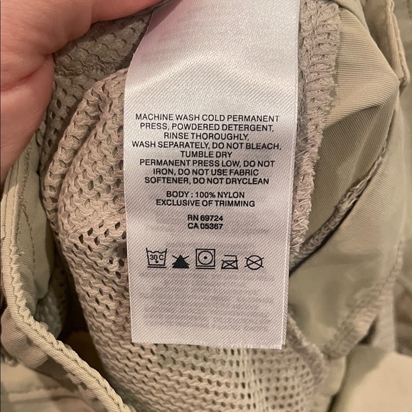 Columbia Women's Shorts - Picture 7 of 9